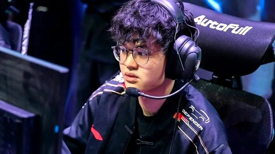 锦富优配 小吕布新女友神似Keria！拳头宣布主题曲延期：Bwipo不适合出镜